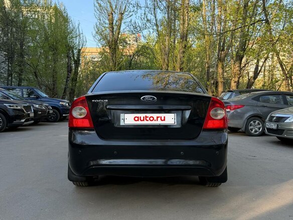 2010 Ford Focus II Рестайлинг, чёрный, 450000 рублей - вид 5