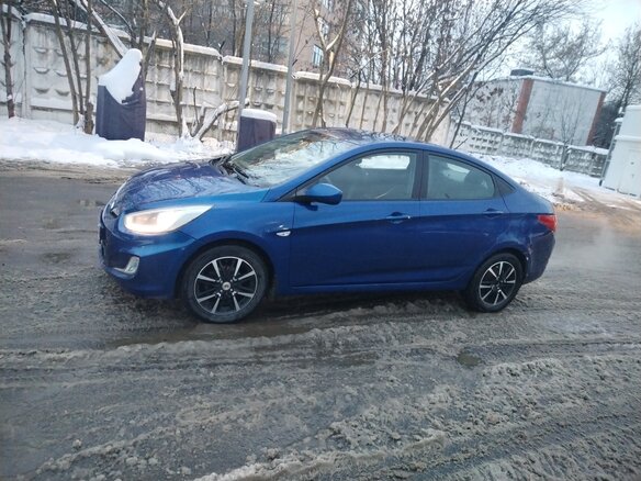 2014 Hyundai Solaris I, синий, 470000 рублей - вид 5