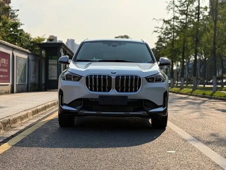 2023 BMW X1 Long 20Li sDrive III (U11/U12), белый, 3142012 рублей, вид 2