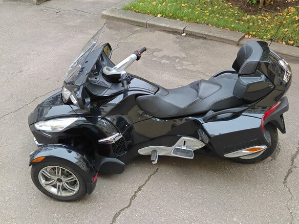 2011 BRP Can-Am Spyder, чёрный, 1600000 рублей - вид 4