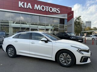 2026 Kia K5 III Рестайлинг, белый, 4950000 рублей, вид 4