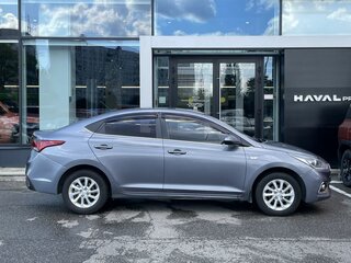 2019 Hyundai Solaris II, серый, 849000 рублей, вид 4