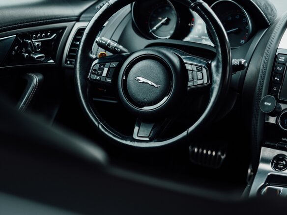 2014 Jaguar F-Type R I, серый, 5000000 рублей - вид 8