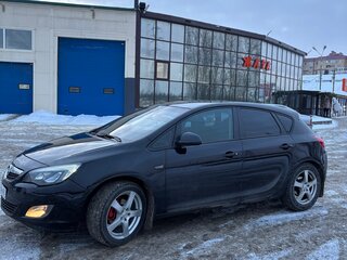 2010 Opel Astra J, чёрный, 550000 рублей, вид 4