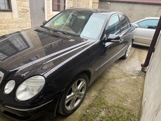2008 Mercedes-Benz E-Класс 500 III (W211, S211) Рестайлинг, чёрный, 1600000 рублей, вид 5