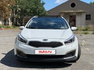 2017 Kia Ceed II Рестайлинг, белый, 1150000 рублей, вид 2