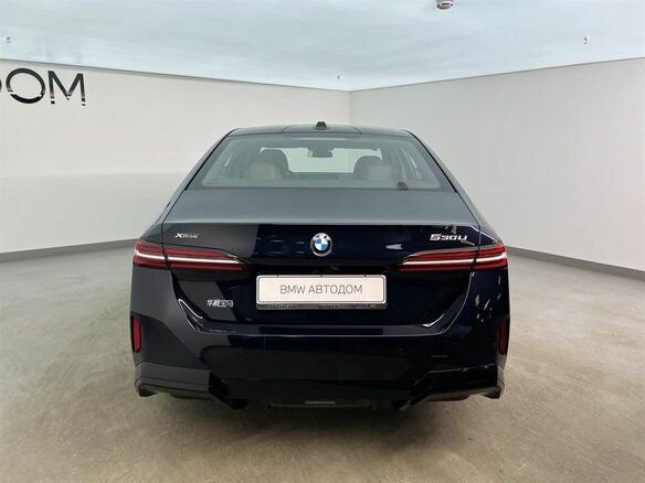 2025 BMW 5 серии Long 530Li xDrive VIII (G60/G61/G68), чёрный, 8190000 рублей - вид 5