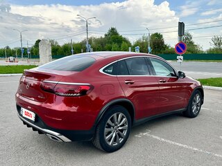 2019 Mercedes-Benz GLC Coupe 300 d I (C253) Рестайлинг, красный, 4600000 рублей, вид 4
