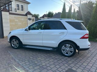 2014 Mercedes-Benz M-Класс 300 III (W166), белый, 2999000 рублей, вид 4
