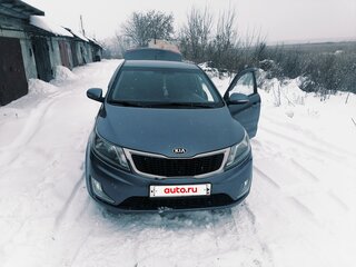 2013 Kia Rio 5-speed III, голубой, 910000 рублей, вид 1