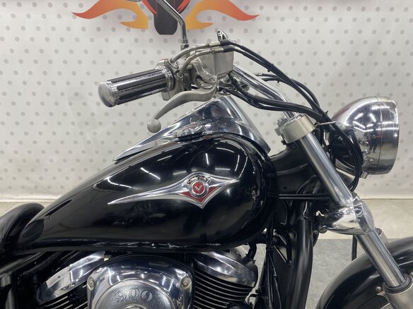 2007 Kawasaki VN900 Vulcan, чёрный, 445000 рублей - вид 16