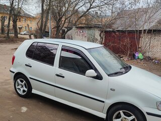 2001 Volkswagen Polo III Рестайлинг, белый, 100000 рублей, вид 4