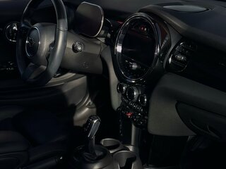 2021 Mini Hatch Cooper III (F55/F56) Рестайлинг, серый, 2650000 рублей, вид 5