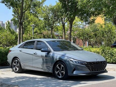 Hyundai Elantra VII (CN7)