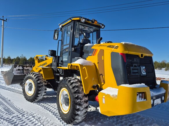 2024 LiuGong CLG 835H, жёлтый, 4200000 рублей - вид 2