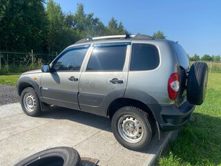 2009 Chevrolet Niva I Рестайлинг, серый, 350000 рублей, вид 4