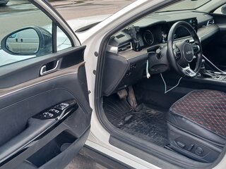 2021 Kia K5 III, жёлтый, 2450000 рублей, вид 4