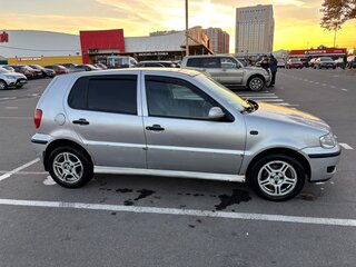 2001 Volkswagen Polo III Рестайлинг, серебристый, 150000 рублей, вид 2