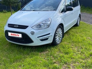2013 Ford S-MAX I Рестайлинг, белый, 890000 рублей, вид 1
