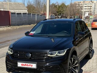 2021 Volkswagen Tiguan II Рестайлинг, чёрный, 3750000 рублей, вид 1