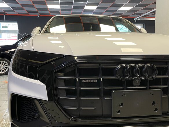 2020 Audi Q8 55 TFSI I (4M), белый, 5400000 рублей - вид 23
