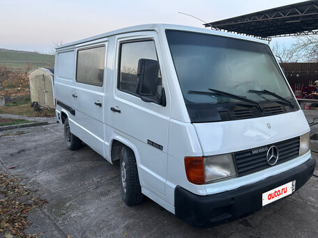 1992 Mercedes-Benz MB 100, белый, 350000 рублей, вид 2