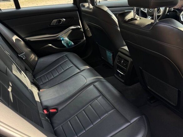 2021 BMW 3 серии 330i VII (G2x), чёрный, 5000000 рублей - вид 7