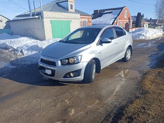 2014 Chevrolet Aveo II, серебристый, 715000 рублей, вид 1