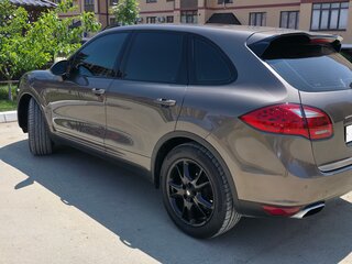 2013 Porsche Cayenne Diesel II (958), коричневый, 2450000 рублей, вид 3