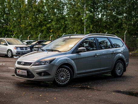 2010 Ford Focus II Рестайлинг, серебристый, 492000 рублей, вид 1