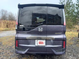 2017 Honda Stepwgn Spada V Рестайлинг, фиолетовый, 2200000 рублей, вид 4