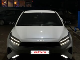2022 Kia Cerato IV Рестайлинг, белый, 2200000 рублей, вид 3