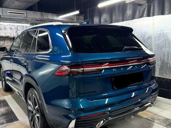 2023 Geely Monjaro (Xingyue L) I, зелёный, 3000000 рублей - вид 3