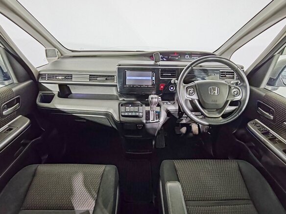 2015 Honda Stepwgn Spada V, серый, 1870000 рублей - вид 9