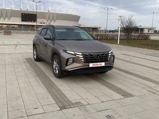 2022 Hyundai Tucson IV, коричневый, 2400000 рублей, вид 2