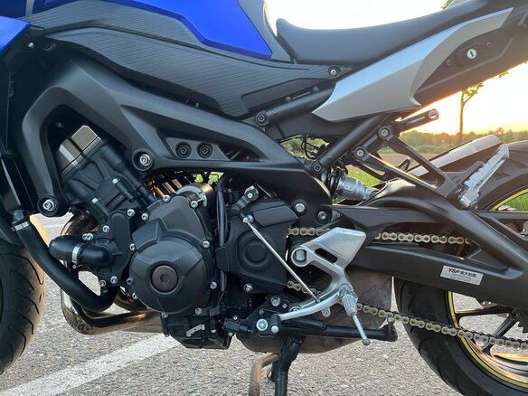 2017 Yamaha MT-09 Tracer (FJ-09), синий, 720000 рублей - вид 19