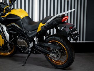 2026 QJMotor SVT 650 X, жёлтый, 649000 рублей, вид 2
