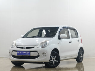 2015 Toyota Passo II (C30), белый, 799000 рублей, вид 3