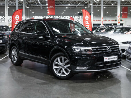 2017 Volkswagen Tiguan II, чёрный, 2510000 рублей, вид 5