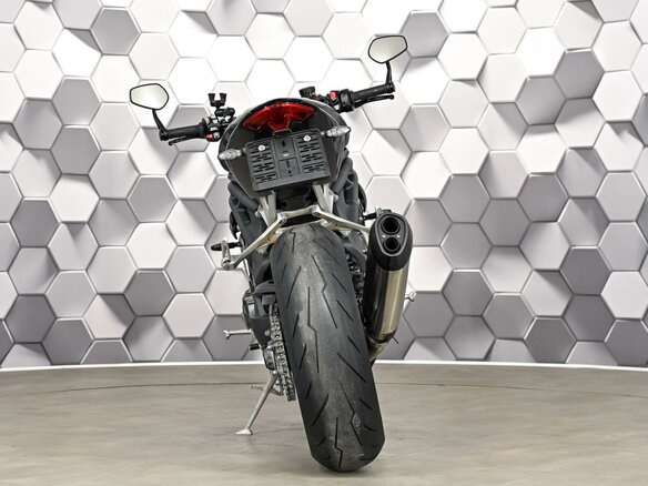 2021 Triumph Speed Triple, чёрный, 1329000 рублей - вид 5
