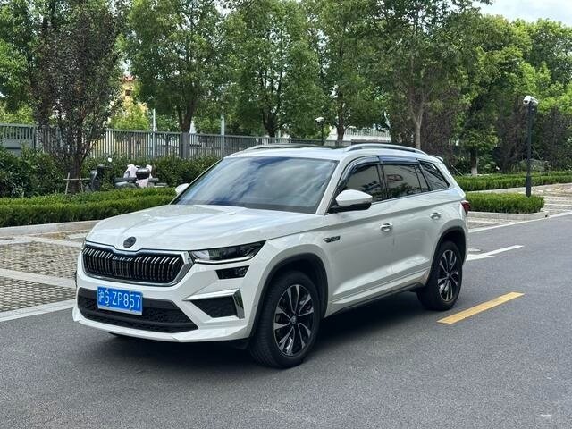 Открыть фотографии: Skoda Kodiaq I Рестайлинг