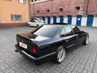 1988 BMW 5 серии 520i III (E34), чёрный, 1200000 рублей, вид 2