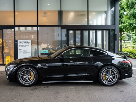 2024 Mercedes-Benz AMG GT 43 II, чёрный, 13700000 рублей, вид 5