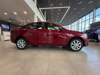 2026 Lada (ВАЗ) Vesta I Рестайлинг (NG), красный, 1880000 рублей, вид 5