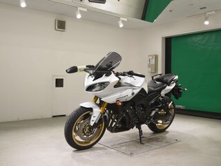 2014 Yamaha FZ8, белый, 599000 рублей, вид 3