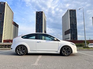 2009 Ford Focus II Рестайлинг, белый, 730000 рублей, вид 4