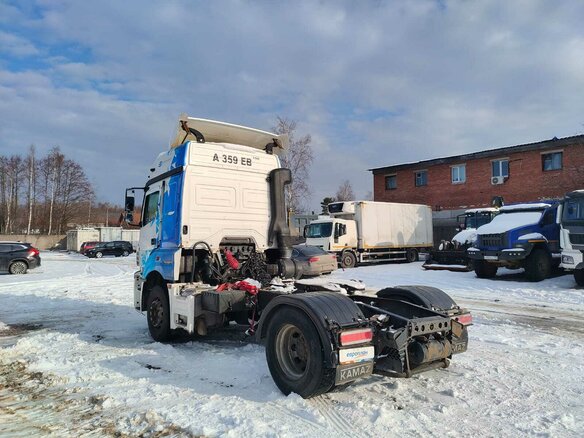 2017 КамАЗ 5490, белый, 1593750 рублей - вид 3