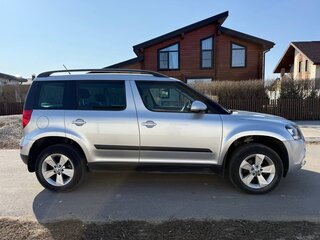 2014 Skoda Yeti I Рестайлинг, серебристый, 1650000 рублей, вид 4