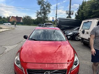 2011 Volvo S60 II, красный, 850000 рублей, вид 1