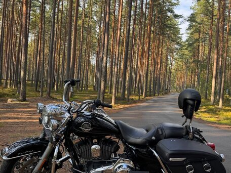 2010 Harley-Davidson Road King, чёрный, 1020000 рублей, вид 4